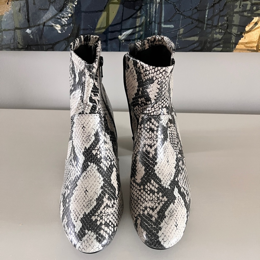 Time and Tru Black and White Ankle Booties